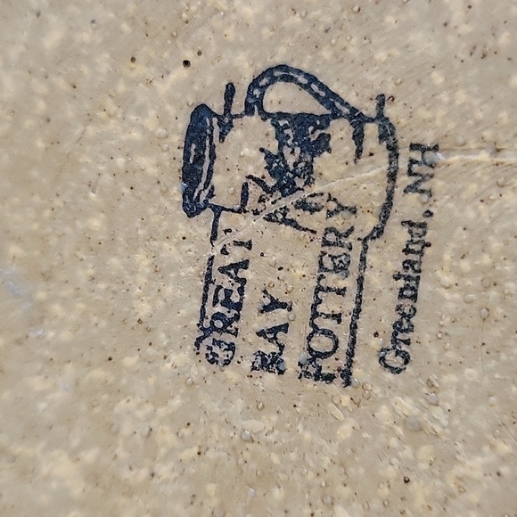 Great Bay Pottery Stoneware Creamer and Sugar Bowl w/Lid - Picture 5 of 8